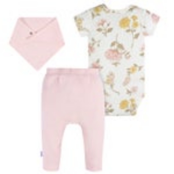 Gerber Baby 7-piece Set with Bibs - Picture 4 of 6